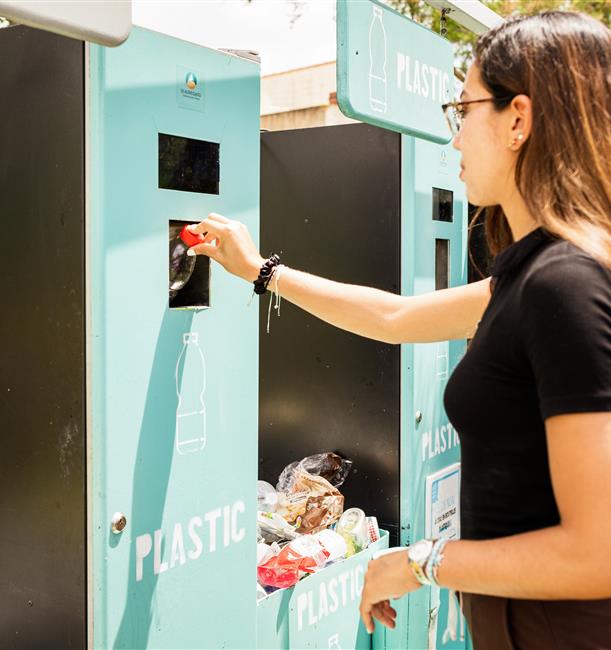 Composteerbak voor plastic flessen © Hervé Leclair/Aspheries